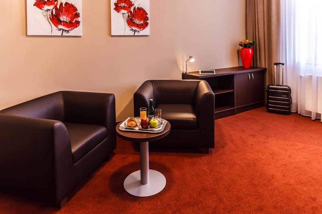 Interhotel Злін Екстер'єр фото