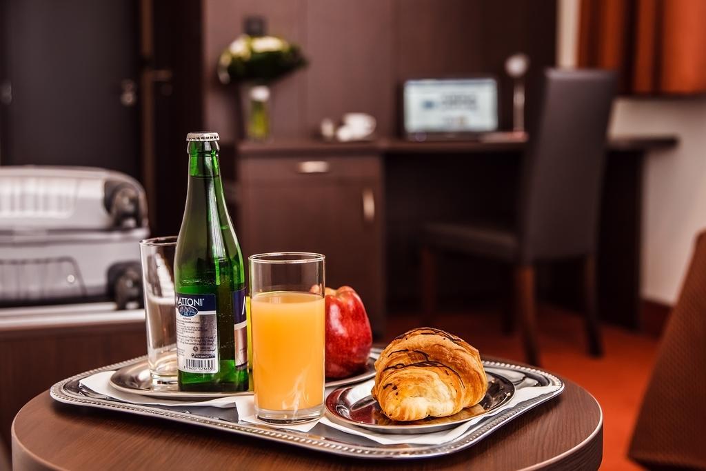 Interhotel Злін Екстер'єр фото